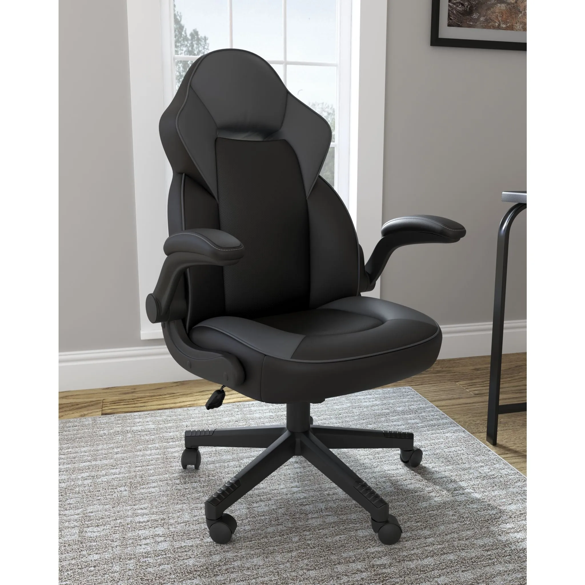 Lynxtyn Swivel Desk Chair